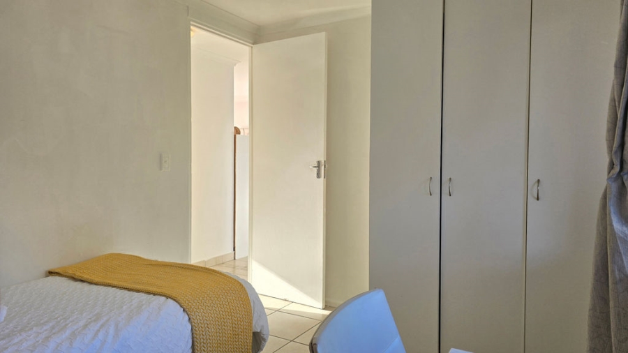 To Let 2 Bedroom Property for Rent in Muizenberg Western Cape
